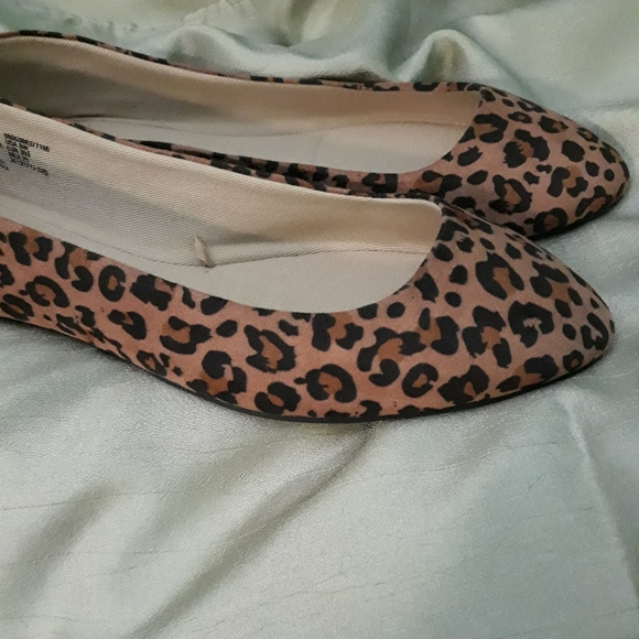 Time and True Shoes - NWT Time and True Women's slip-ons
